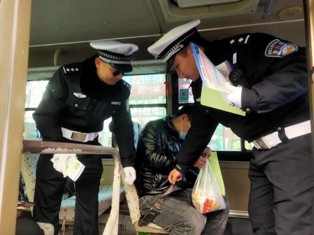 百货超市警察百货超市中的警察角色，守护安全与秩序的重要力量