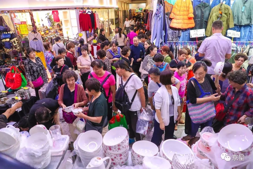 百货用品批发市场百货用品批发市场，繁荣的商业脉络与未来展望