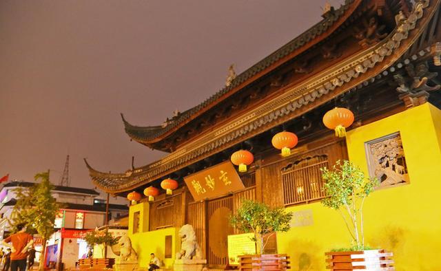 百货超市关门百货超市关门，变迁与挑战