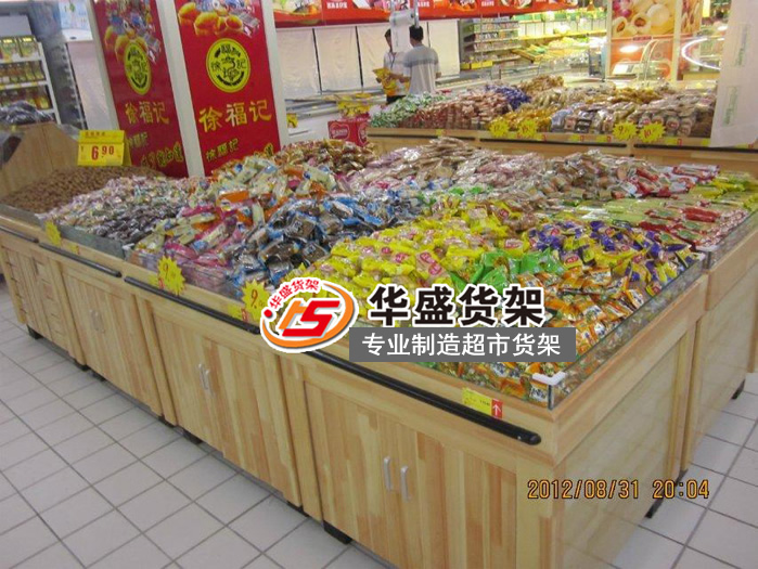 超市百货超市货架超市百货与货架，展现商品的魅力舞台